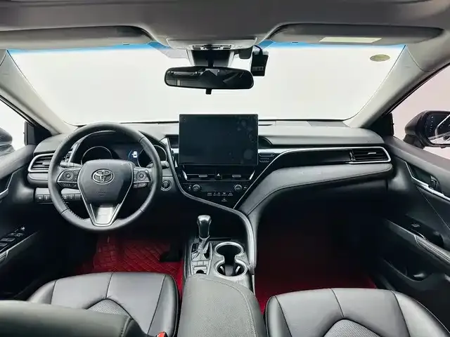 Toyota Camry — Фото автомобиля 6
