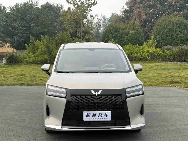 Wuling Starlight 730 — Фото автомобиля 2