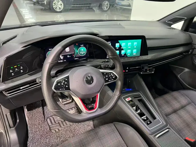 Volkswagen Golf GTI — Фото автомобиля 6