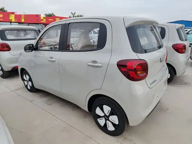 Wuling Hongguang Mini EV — Фото автомобиля 4