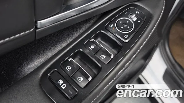 Hyundai Sonata — Фото автомобиля 27