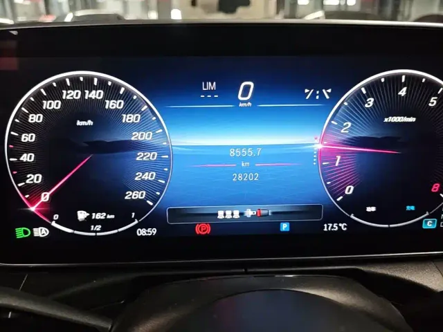 Mercedes-Benz C-Class — Фото автомобиля 11