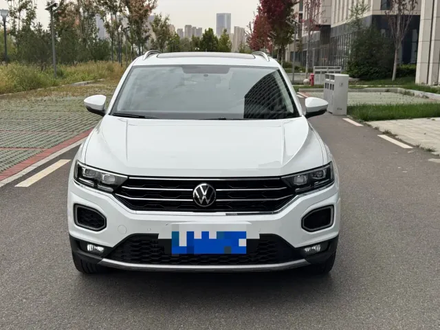 Volkswagen T-Roc — Фото автомобиля 2