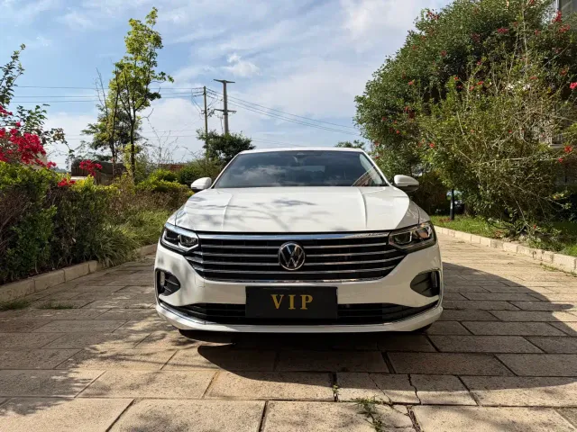 Volkswagen Lavida — Фото автомобиля 2
