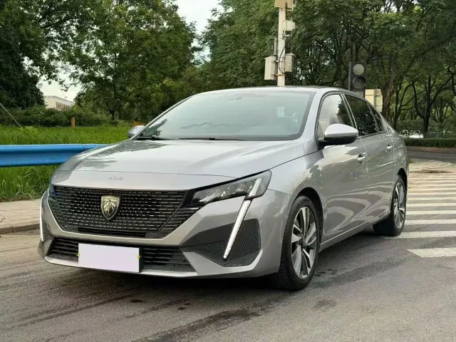 Фотография автомобиля — Peugeot 408