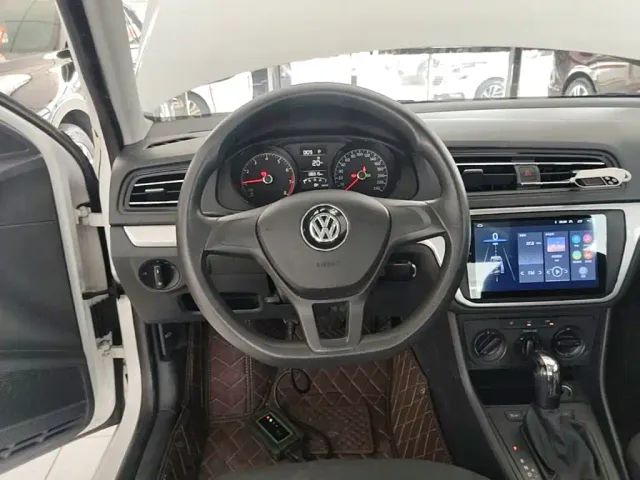 Volkswagen Lavida — Фото автомобиля 10