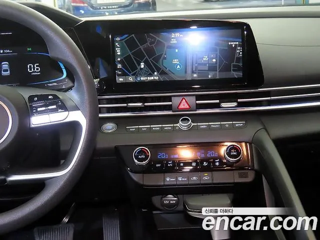 Hyundai Avante CN7 — Фото автомобиля 11