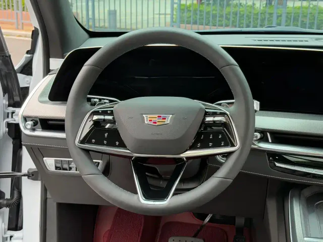Cadillac XT5 — Фото автомобиля 29