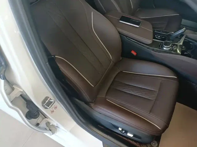 BMW 5 Series — Фото автомобиля 24
