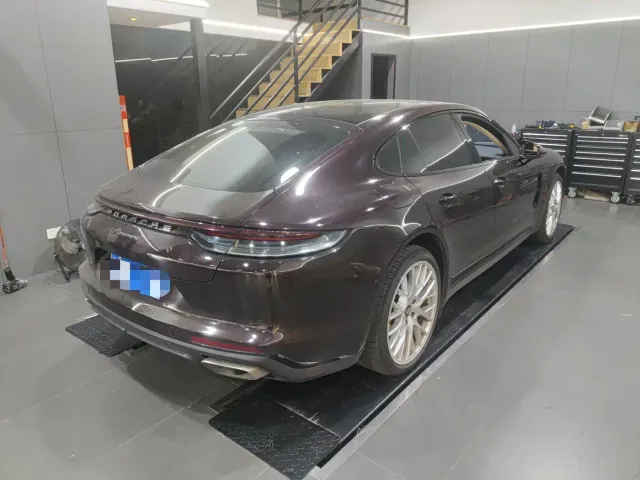 Porsche Panamera — Фото автомобиля 6
