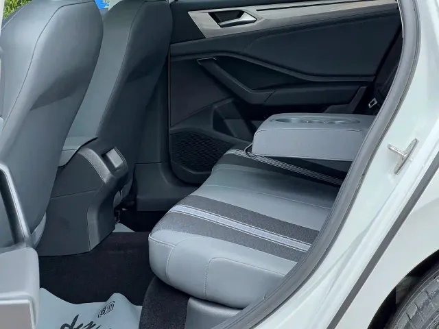 Volkswagen Sagitar — Фото автомобиля 3
