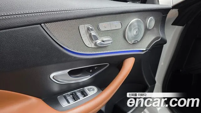 Mercedes-Benz E-Class — Фото автомобиля 19