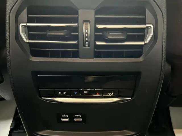 BMW 3 Series — Фото автомобиля 15