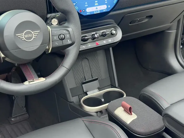 MINI Hatch — Фото автомобиля 17