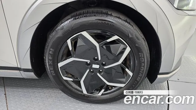 Hyundai Ioniq 5 — Фото автомобиля 6