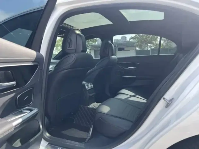 Mercedes-Benz C-Class — Фото автомобиля 6