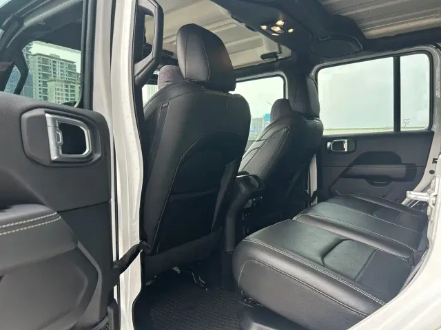 Jeep Wrangler 4xe — Фото автомобиля 6