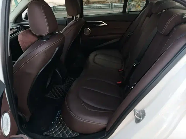 BMW 1 Series — Фото автомобиля 16