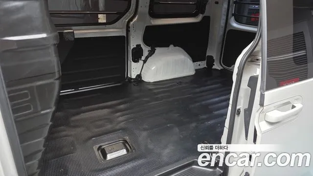Hyundai Staria — Фото автомобиля 16