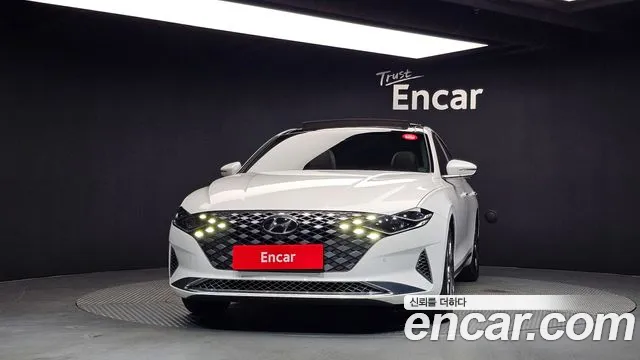 Hyundai Grandeur Grandeur (New) Hybrid — Фото автомобиля 3