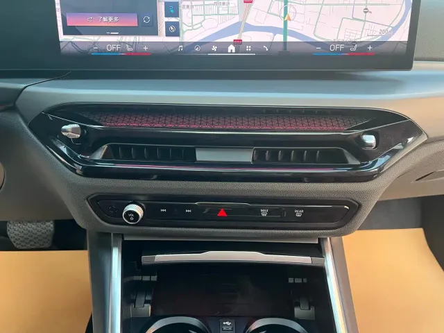 BMW i3 — Фото автомобиля 14