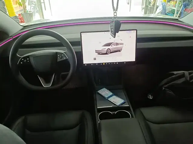 Tesla Model 3 2023 Long Range All-Wheel Drive — Фото автомобиля 9