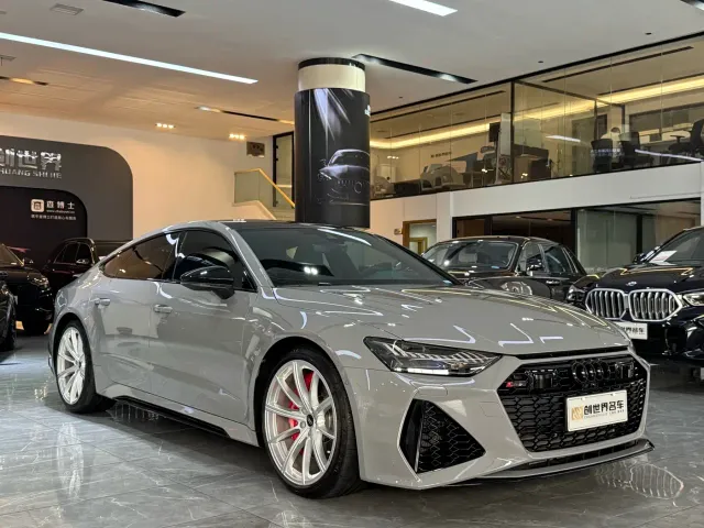 Audi RS 7 — Фото автомобиля 3