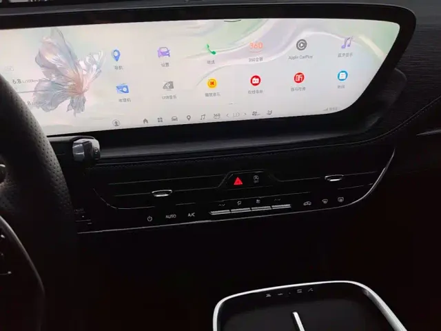 Buick LaCrosse — Фото автомобиля 12