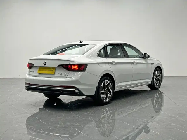Volkswagen Sagitar — Фото автомобиля 6