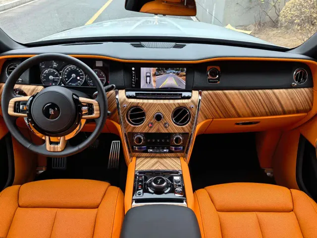 Rolls-Royce Cullinan — Фото автомобиля 6