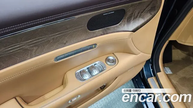 Genesis G90 Бензин 3.5 турбо AWD — Фото автомобиля 19