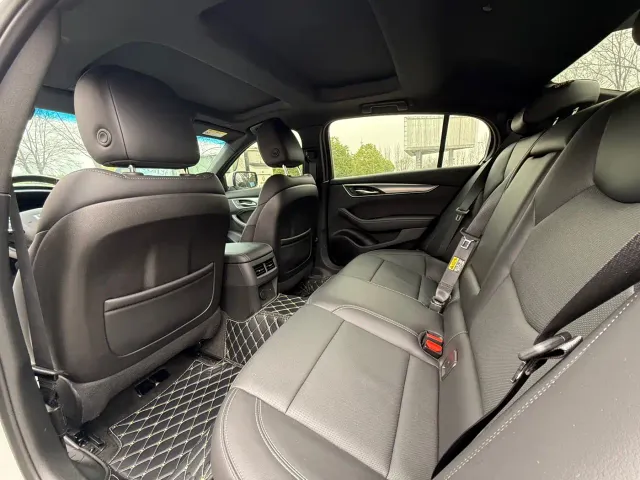 Cadillac CT5 — Фото автомобиля 5