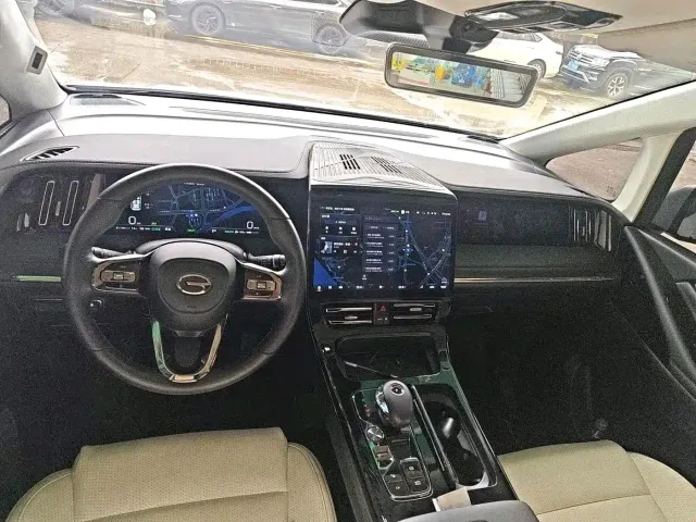 GAC Trumpchi E9 — Фото автомобиля 5