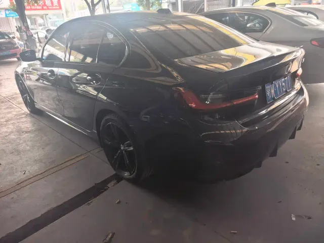 BMW 3 Series — Фото автомобиля 7