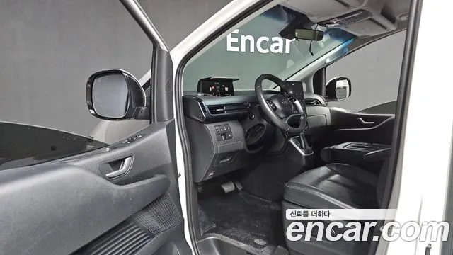 Hyundai Staria — Фото автомобиля 10