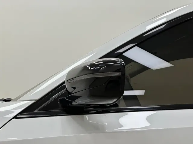 BMW i3 — Фото автомобиля 11