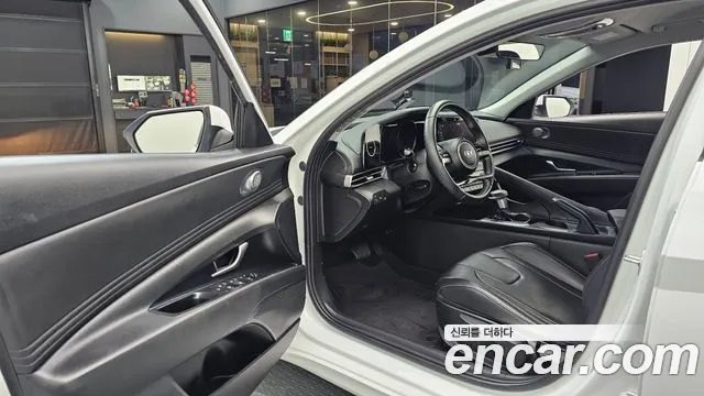 Hyundai Avante CN7 — Фото автомобиля 15