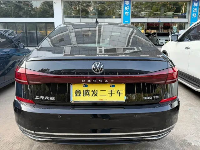 Volkswagen Passat — Фото автомобиля 5