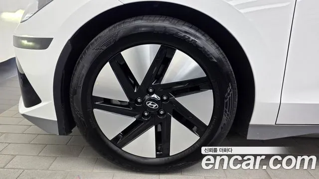 Hyundai Ioniq 6 — Фото автомобиля 5