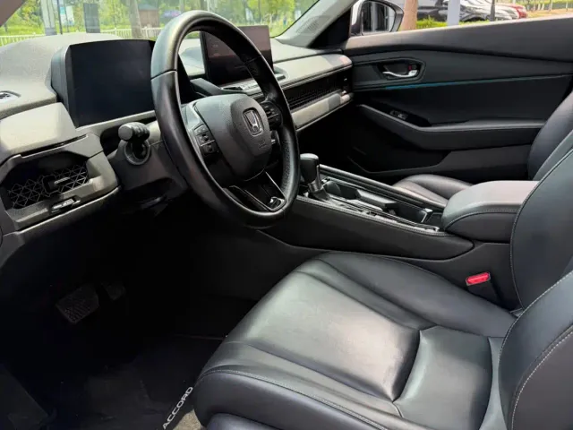 Honda Accord — Фото автомобиля 9