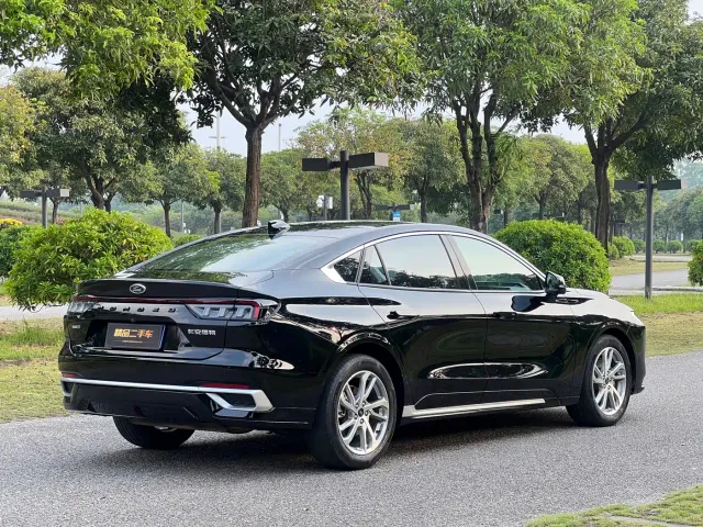 Ford Mondeo — Фото автомобиля 5