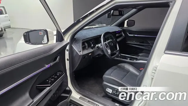 KGM Torres — Фото автомобиля 10