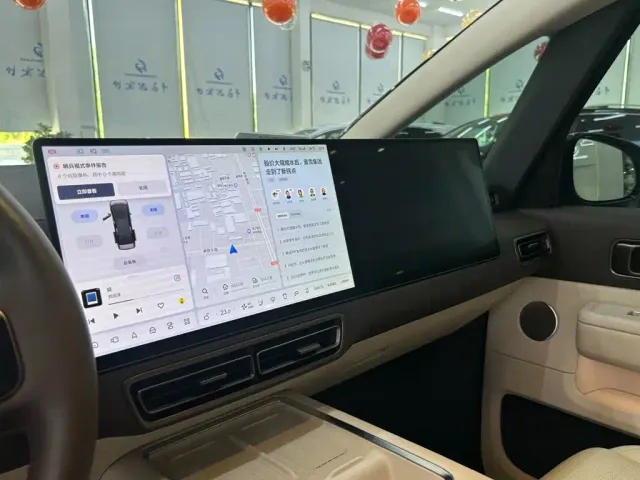 Li Auto MEGA — Фото автомобиля 7