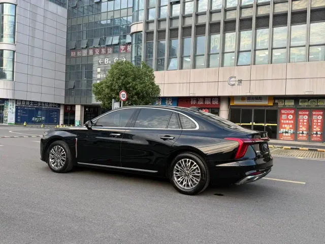 Hongqi H5 — Фото автомобиля 7
