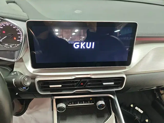 Geely Binyue — Фото автомобиля 12