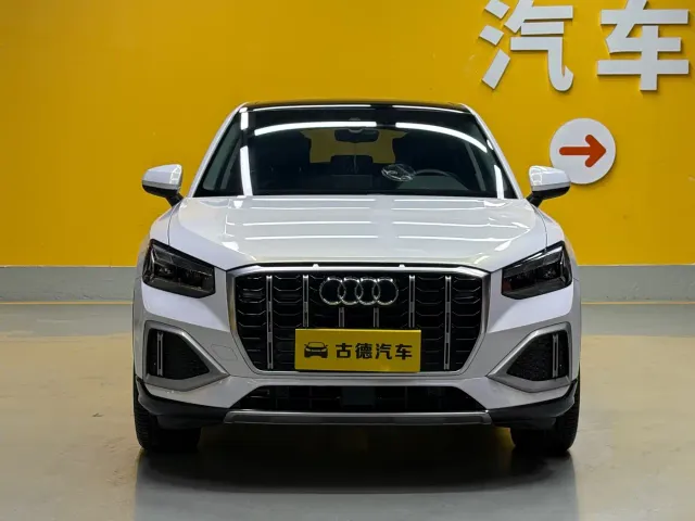 Audi Q2L — Фото автомобиля 2