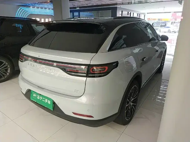 Leapmotor C11 — Фото автомобиля 6