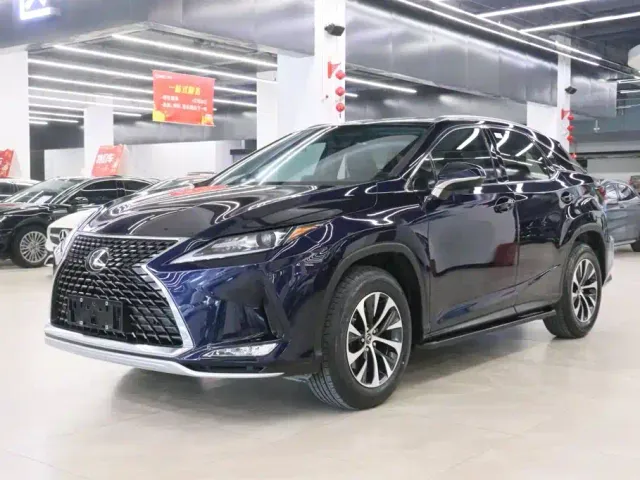 Фотография автомобиля — Lexus RX