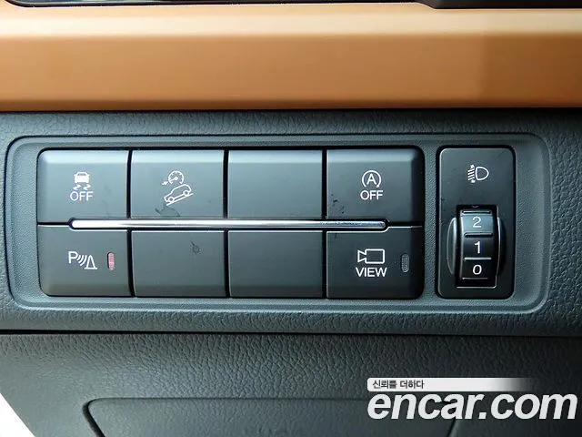 KG_Mobility_Ssangyong Musso Musso (Q300) Дизель 2.2 4WD — Фото автомобиля 12