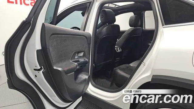 Mercedes-Benz GLA-Class H247 — Фото автомобиля 12